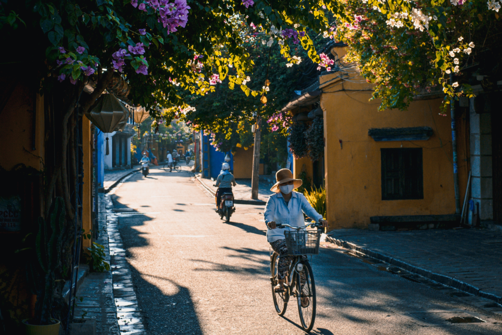 Ride bicycle Hoi ahn