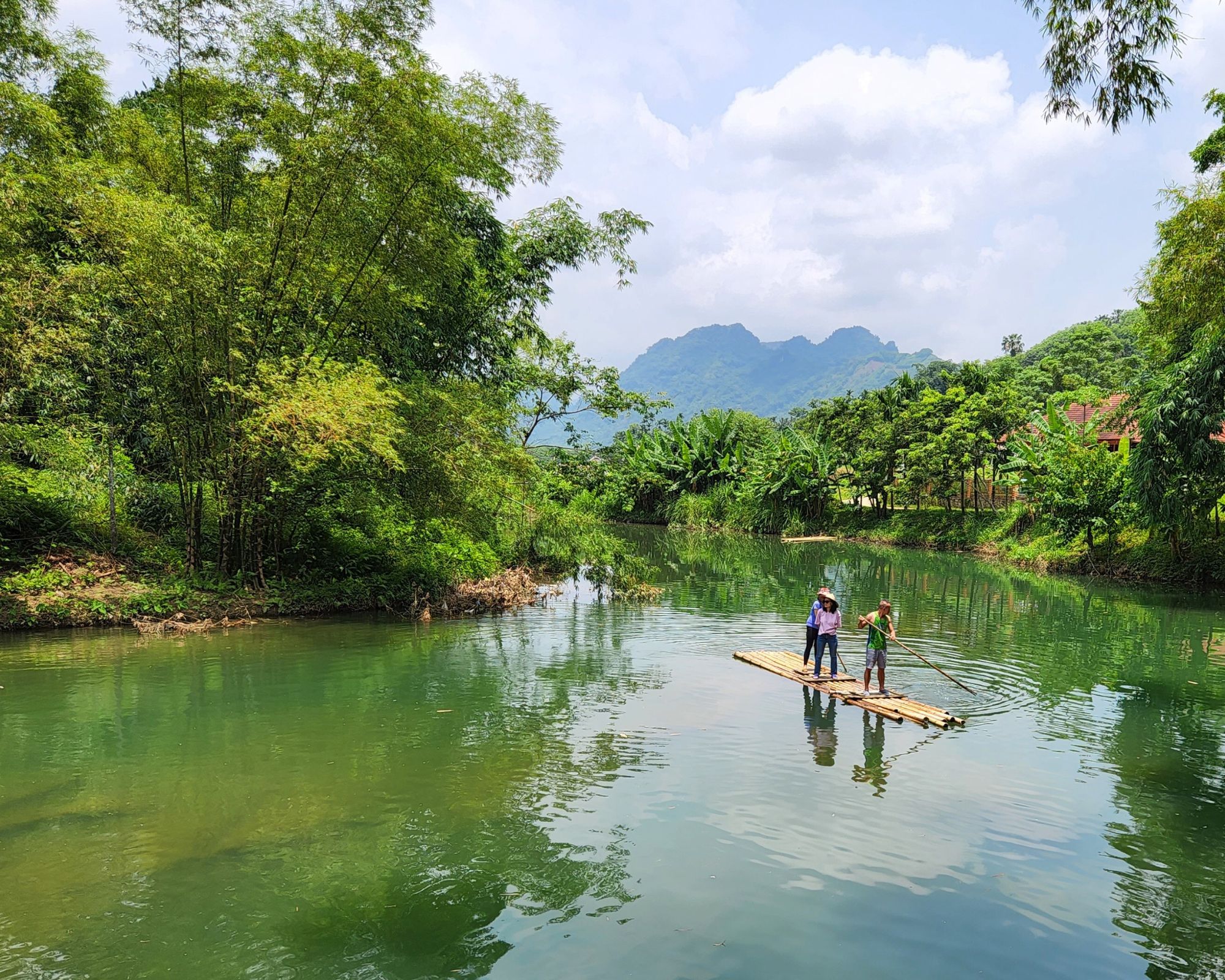 Lam Thuong bamboo rafting in Lam Thuong