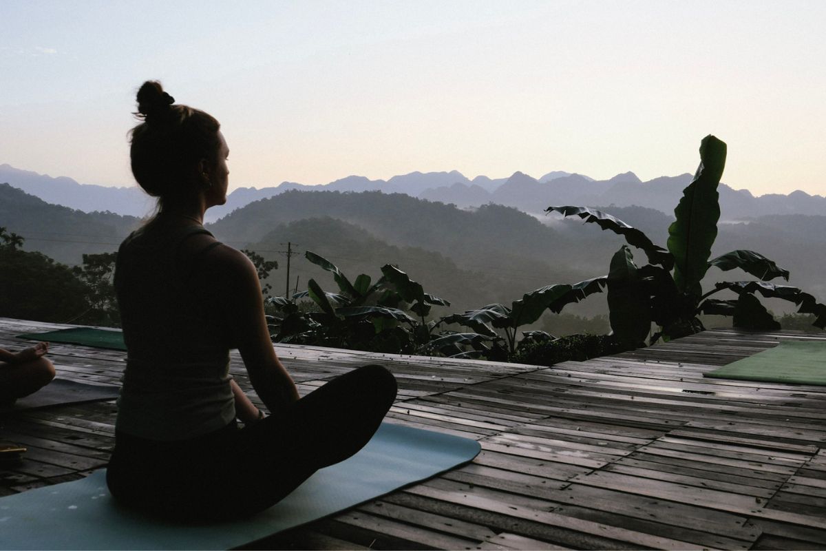 Mid-Autumn wellness retreat - Pu Luong - Morning Asana