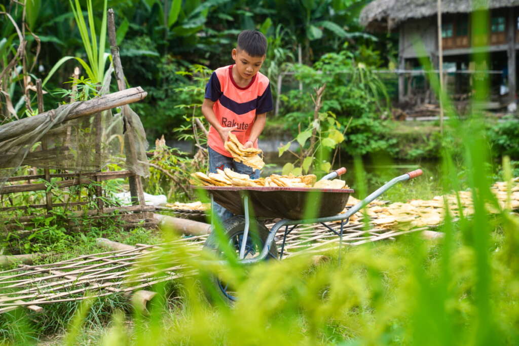Local people in Lam Thuong (4)