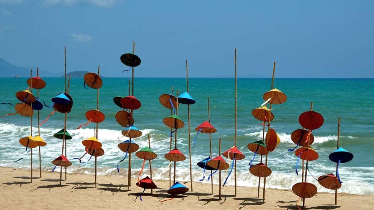 Enjoy enchanting beach in Phan Thiet – Mui Ne Enjoy enchanting beach in Phan Thiet - Mui Ne