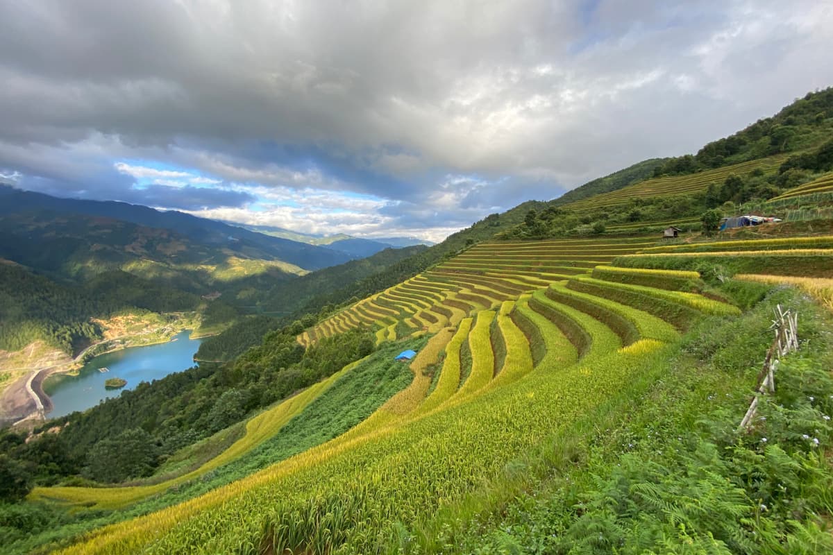Breathtaking view of both Lim Long Valley in Mu Cang Chai