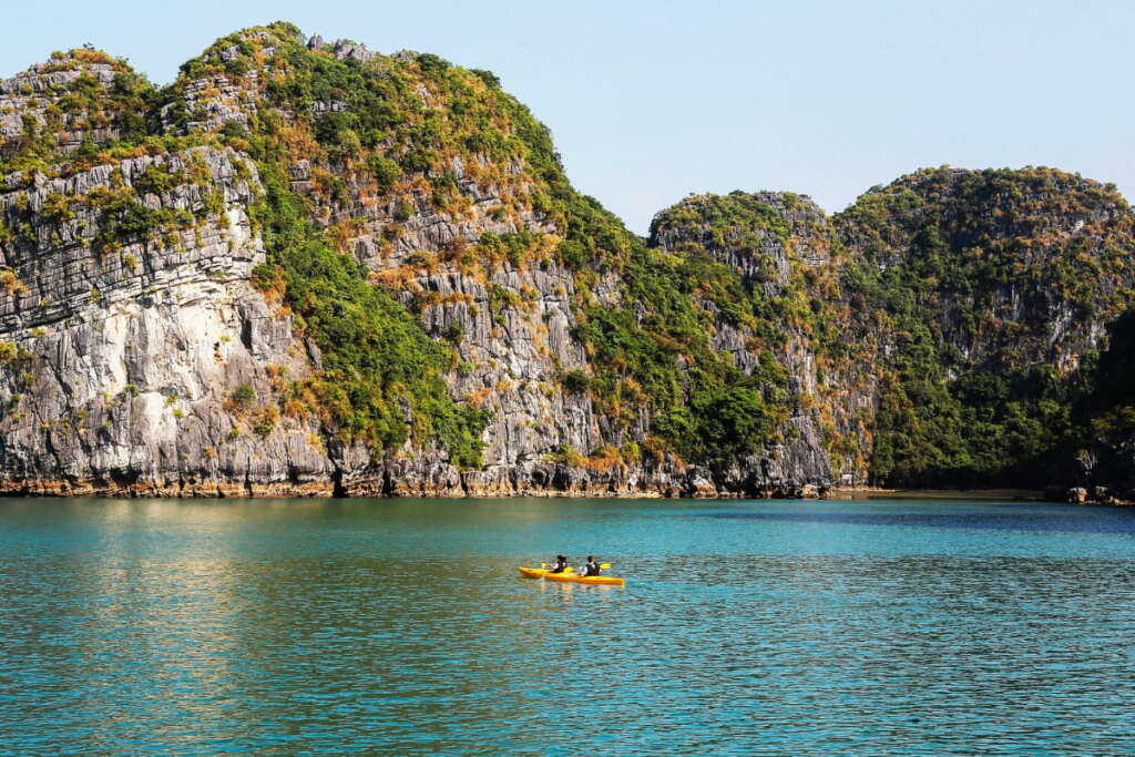 Bai Tu Long Bay – Cat Ba