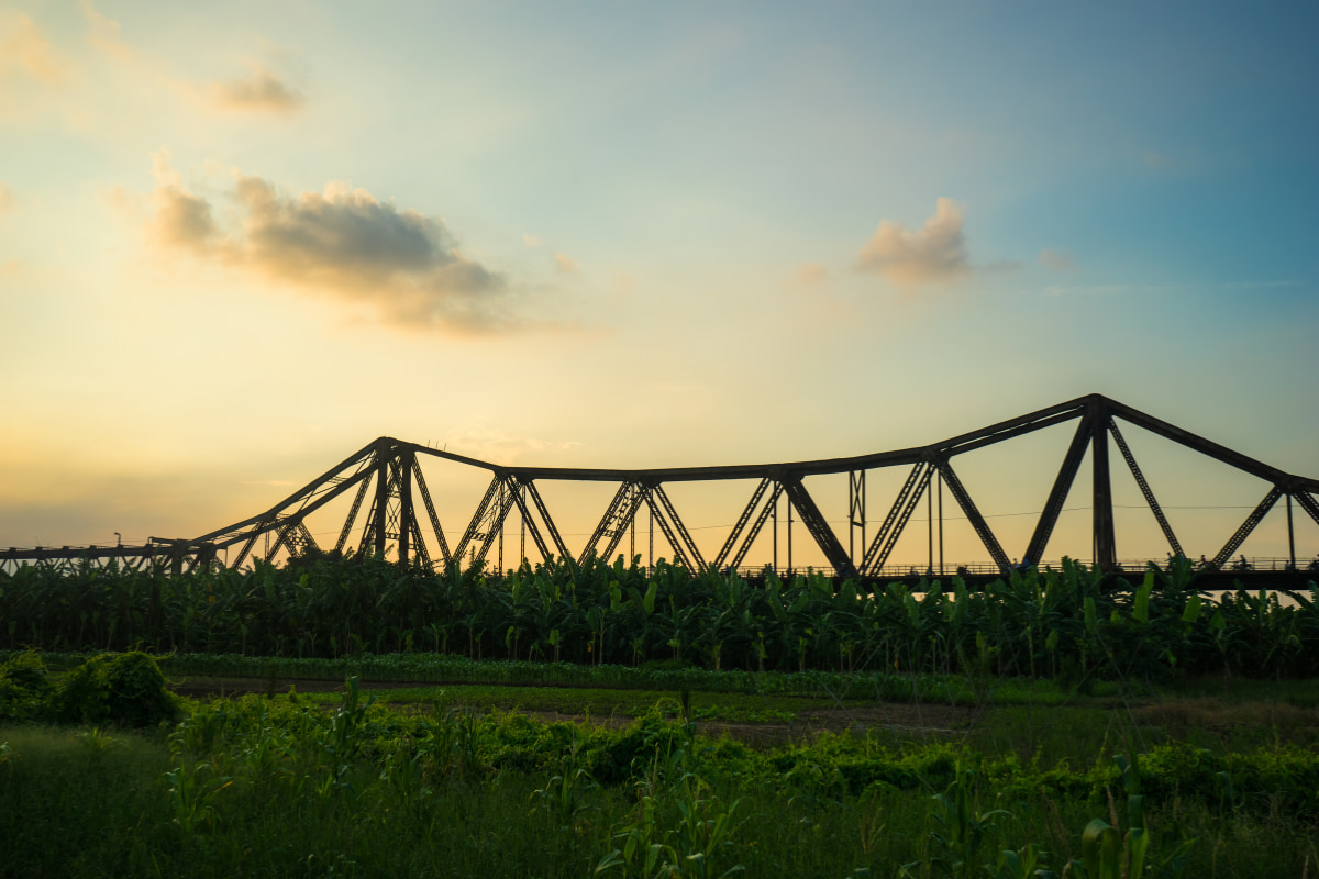 Long Bien Bridge