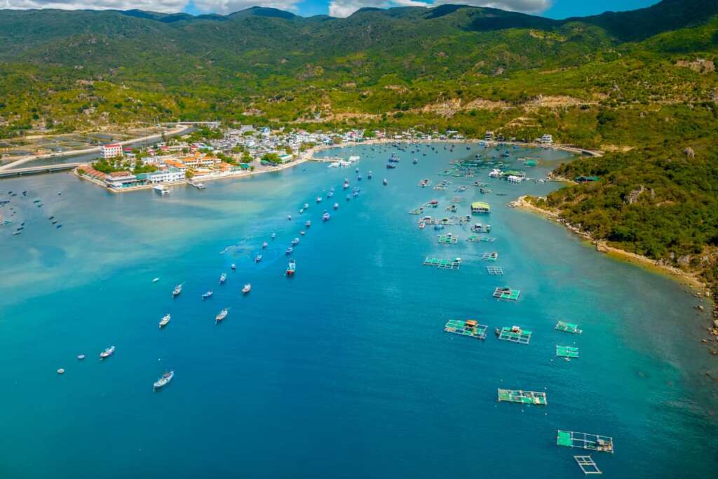 Vinh Hy Bay, Ninh Thuan