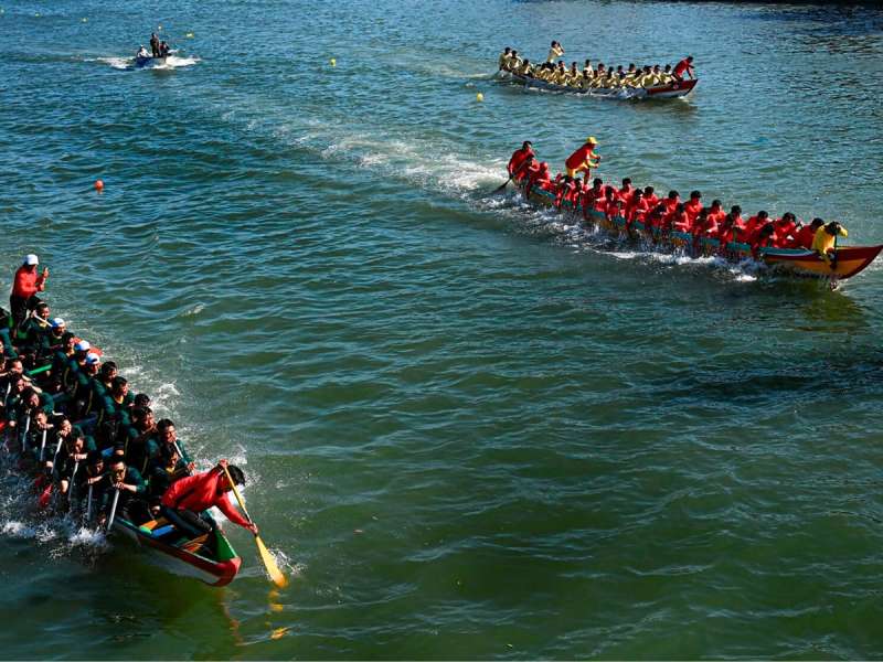 Festival boat racing in Phan Thiet Festival boat racing in Phan Thiet