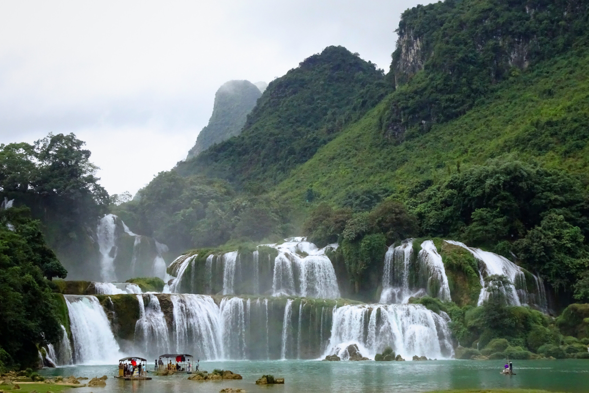 Cao Bang Waterfall