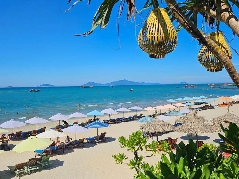 Enjoy vibrant beach in Hoi An Enjoy vibrant beach in Hoi An